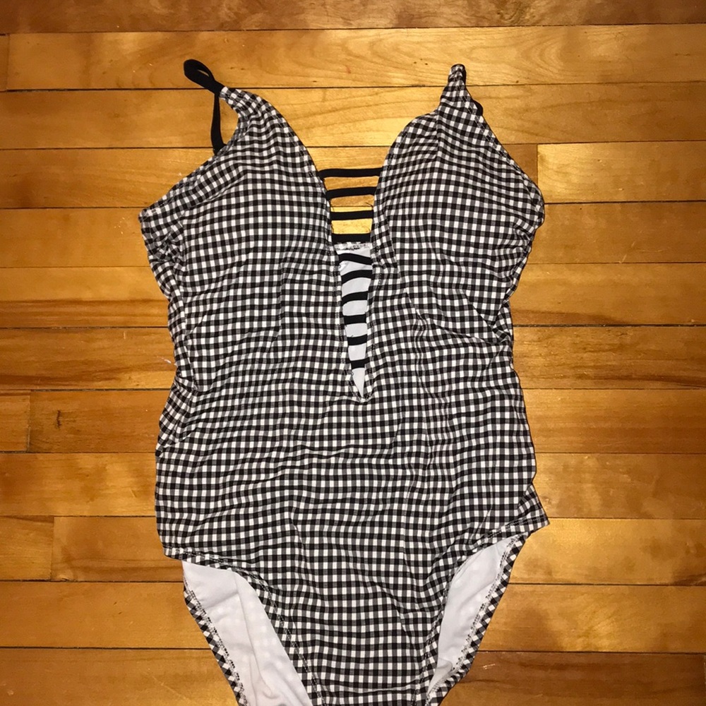 New one piece checkered bathing suit